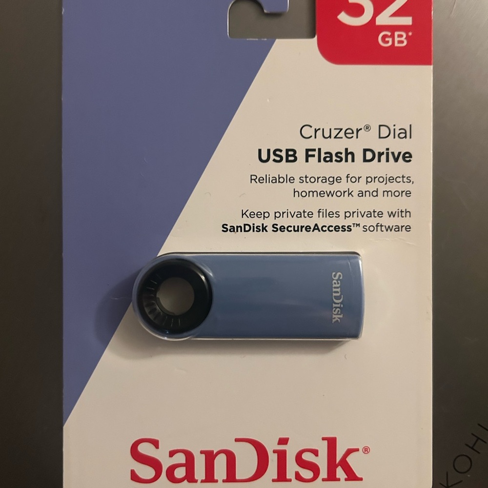 SanDisk Cruzer Dial 32GB USB Flash Drive - Blue